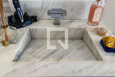 Casa à venda com 200m², 3 quartos e 5 vagasBanheiro do Quarto 1 