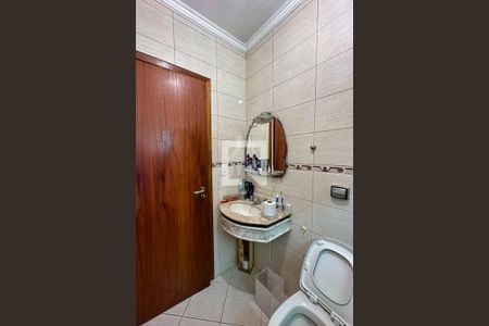 Casa à venda com 200m², 3 quartos e 5 vagasBanheiro 