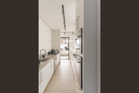 Casa de condomínio à venda com 194m², 3 quartos e 2 vagas Casa de condomínio à venda com 194m², 3 quartos e 2 vagasCozinha