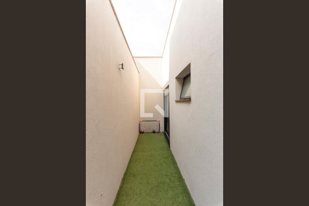 Casa de condomínio à venda com 194m², 3 quartos e 2 vagas Casa de condomínio à venda com 194m², 3 quartos e 2 vagasQuarto 1 - Varanda