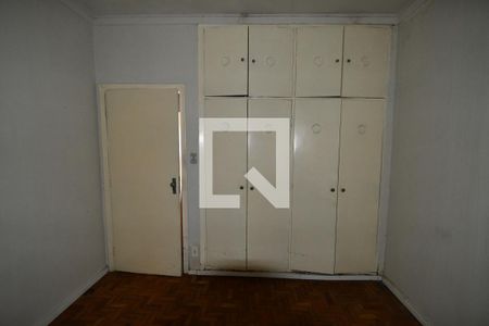 Casa à venda com 214m², 3 quartos e 5 vagasQuarto 2