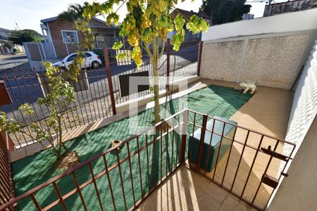 Casa à venda com 214m², 3 quartos e 5 vagasVaranda