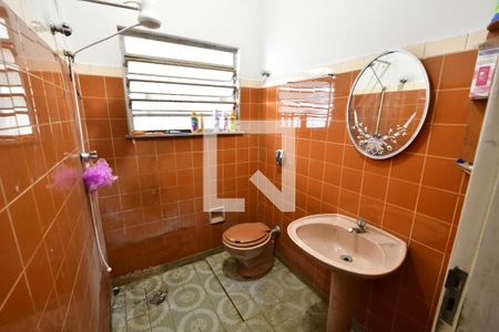 Casa à venda com 214m², 3 quartos e 5 vagasBanheiro de serviço