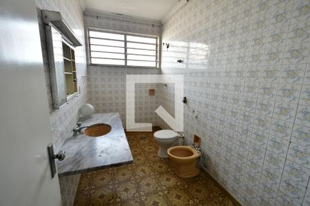 Casa à venda com 214m², 3 quartos e 5 vagasBanheiro
