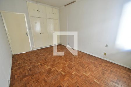 Casa à venda com 214m², 3 quartos e 5 vagasQuarto 2