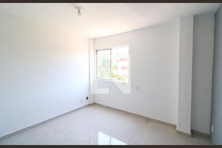 Sala de apartamento à venda com 3 quartos, 55m² em Portuguesa, Rio de Janeiro