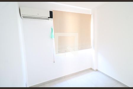 Quarto 1 de apartamento à venda com 3 quartos, 55m² em Portuguesa, Rio de Janeiro