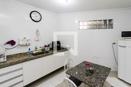 Casa à venda com 350m², 5 quartos e 5 vagasCozinha