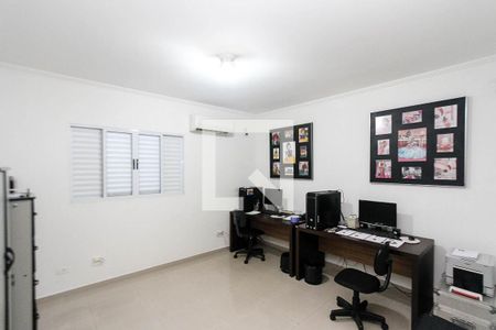 Casa à venda com 350m², 5 quartos e 5 vagasQuarto 04