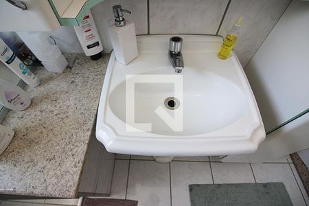 Casa à venda com 146m², 3 quartos e 2 vagasBanheiro Social