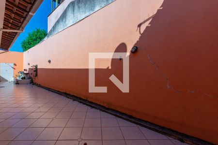 Casa à venda com 294m², 3 quartos e 1 vaga Casa à venda com 294m², 3 quartos e 1 vagaÁrea Externa