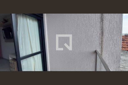 Casa à venda com 120m², 3 quartos e 2 vagas Casa à venda com 120m², 3 quartos e 2 vagasVaranda Quarto 1 suíte