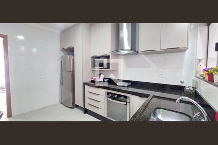 Casa à venda com 120m², 3 quartos e 2 vagas Casa à venda com 120m², 3 quartos e 2 vagasCozinha