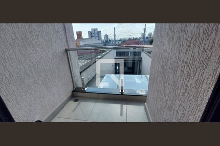 Casa à venda com 120m², 3 quartos e 2 vagas Casa à venda com 120m², 3 quartos e 2 vagasVaranda Quarto 1 suíte