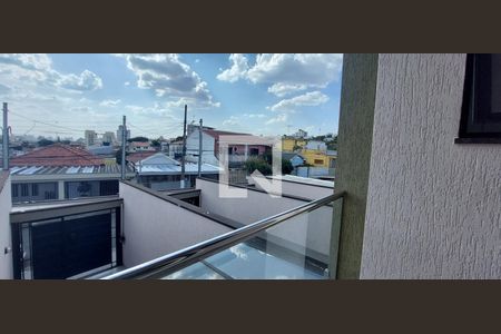 Casa à venda com 120m², 3 quartos e 2 vagas Casa à venda com 120m², 3 quartos e 2 vagasVaranda Quarto 1 suíte