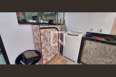 Casa à venda com 120m², 3 quartos e 2 vagas Casa à venda com 120m², 3 quartos e 2 vagasÁrea de Serviço