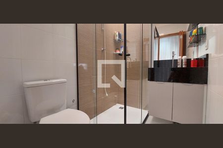 Casa à venda com 120m², 3 quartos e 2 vagas Casa à venda com 120m², 3 quartos e 2 vagasBanheiro 2