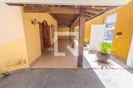 Casa à venda com 720m², 4 quartos e 6 vagasÁrea Externa