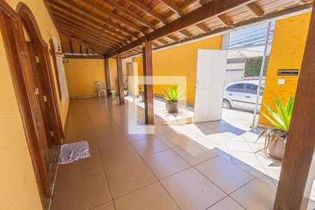 Casa à venda com 720m², 4 quartos e 6 vagasÁrea Externa