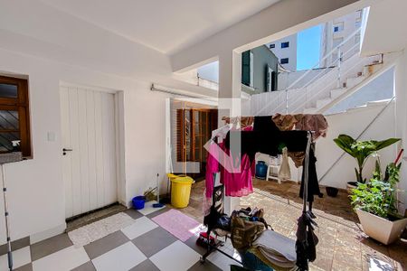 Casa à venda com 140m², 4 quartos e 1 vagaÁrea de Serviço