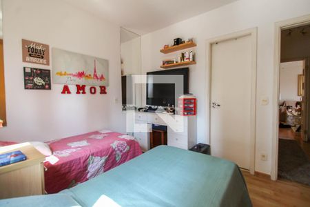 Apartamento à venda com 90m², 3 quartos e 2 vagas Apartamento à venda com 90m², 3 quartos e 2 vagasSuíte