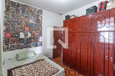 Casa à venda com 244m², 5 quartos e 3 vagas Casa à venda com 244m², 5 quartos e 3 vagasQuarto 3
