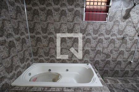 Casa à venda com 200m², 4 quartos e 2 vagasBanheiro 1