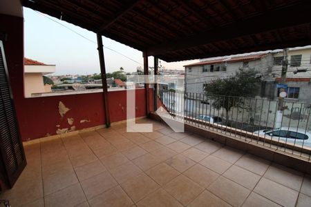 Casa à venda com 200m², 4 quartos e 2 vagasSuite - Varanda