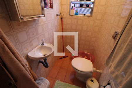 Casa à venda com 200m², 4 quartos e 2 vagasSuite - Banheiro