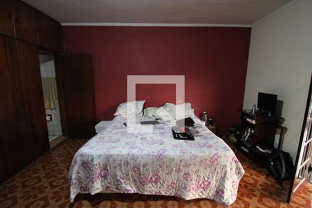 Casa à venda com 200m², 4 quartos e 2 vagasSuite