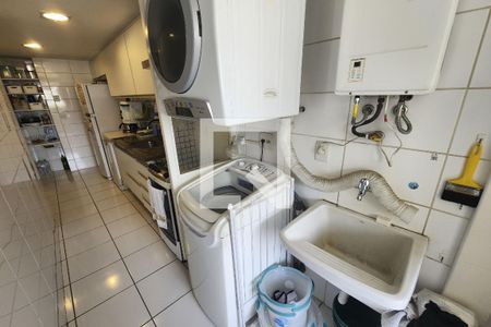 Apartamento à venda com 120m², 3 quartos e 1 vagaÁrea de Serviço