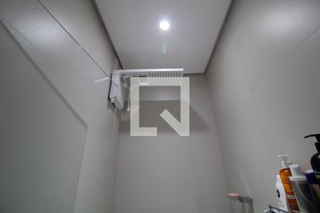 Casa à venda com 250m², 3 quartos e 2 vagasChuveiro banheiro da suíte