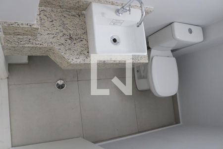 Lavabo de apartamento para alugar com 2 quartos, 84m² em Perdizes, São Paulo