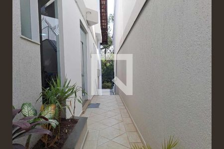 Casa à venda com 245m², 3 quartos e 3 vagas