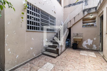 Casa à venda com 180m², 3 quartos e 2 vagas Casa à venda com 180m², 3 quartos e 2 vagasQuintal