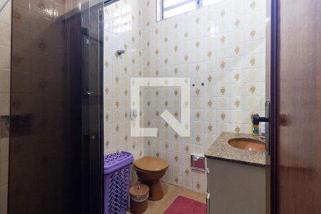 Casa à venda com 180m², 3 quartos e 2 vagas Casa à venda com 180m², 3 quartos e 2 vagasBanheiro da Suíte 1