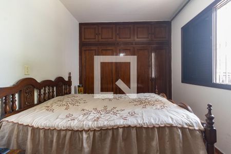 Casa à venda com 180m², 3 quartos e 2 vagas Casa à venda com 180m², 3 quartos e 2 vagasSuíte 1