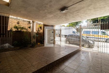 Casa à venda com 180m², 3 quartos e 2 vagas Casa à venda com 180m², 3 quartos e 2 vagasGaragem