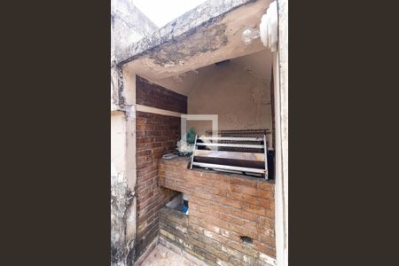 Casa à venda com 180m², 3 quartos e 2 vagas Casa à venda com 180m², 3 quartos e 2 vagasChurrasqueira