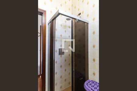 Casa à venda com 180m², 3 quartos e 2 vagas Casa à venda com 180m², 3 quartos e 2 vagasBanheiro da Suíte 1