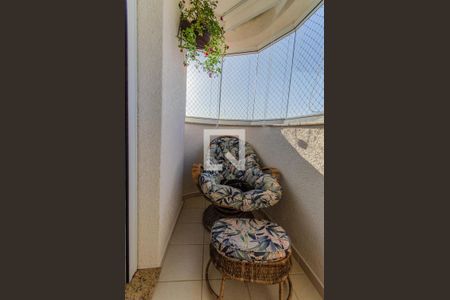 Apartamento à venda com 141m², 3 quartos e 4 vagas Apartamento à venda com 141m², 3 quartos e 4 vagasVaranda