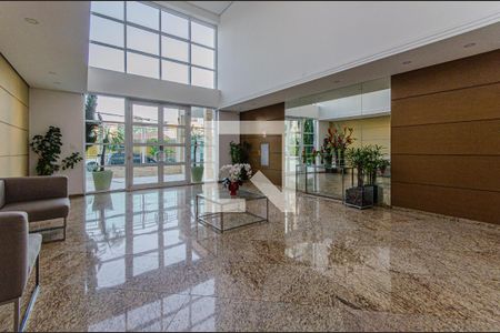 Apartamento à venda com 141m², 3 quartos e 4 vagas Apartamento à venda com 141m², 3 quartos e 4 vagasHall social