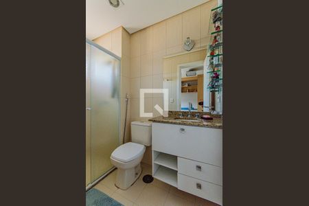 Apartamento à venda com 141m², 3 quartos e 4 vagas Apartamento à venda com 141m², 3 quartos e 4 vagasBanheiro Suíte 1