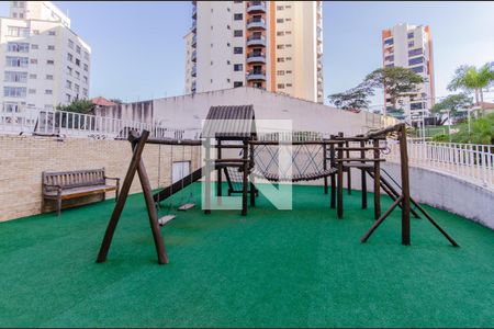 Apartamento à venda com 141m², 3 quartos e 4 vagas Apartamento à venda com 141m², 3 quartos e 4 vagasÁrea comum - Playground