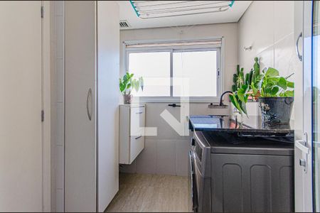 Apartamento à venda com 141m², 3 quartos e 4 vagas Apartamento à venda com 141m², 3 quartos e 4 vagasÁrea de Serviço