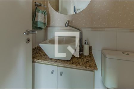 Apartamento à venda com 141m², 3 quartos e 4 vagas Apartamento à venda com 141m², 3 quartos e 4 vagasLavabo