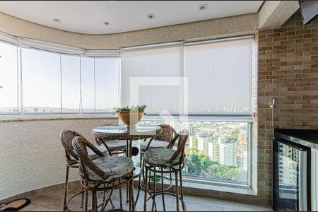 Apartamento à venda com 141m², 3 quartos e 4 vagas Apartamento à venda com 141m², 3 quartos e 4 vagasVaranda Sala