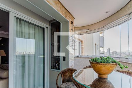 Apartamento à venda com 141m², 3 quartos e 4 vagas Apartamento à venda com 141m², 3 quartos e 4 vagasVaranda Sala