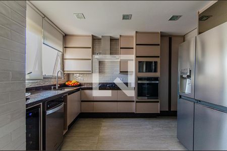 Apartamento à venda com 141m², 3 quartos e 4 vagas Apartamento à venda com 141m², 3 quartos e 4 vagasCozinha