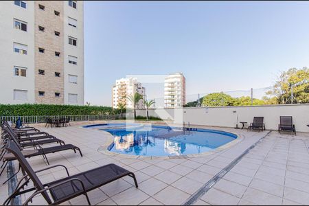 Apartamento à venda com 141m², 3 quartos e 4 vagas Apartamento à venda com 141m², 3 quartos e 4 vagasÁrea comum - Piscina